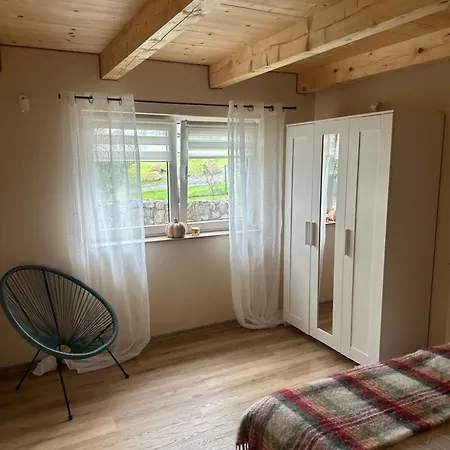 Wiejski Raj- アパート ポラニツァ・ズドゥルイ